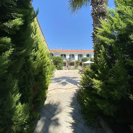 Burc Hotel