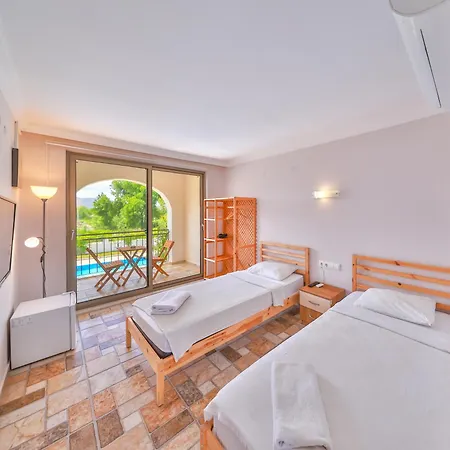 Burc Hotel 3*